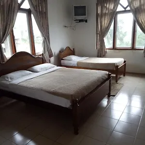 Oasis Hill Hotel
